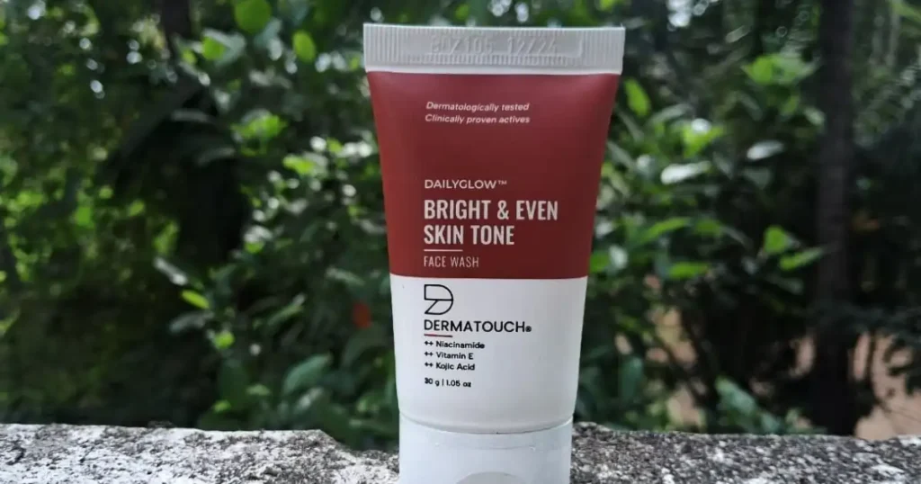 My Dermatouch Dailyglow Bright and Even Skin Tone Face Wash Review